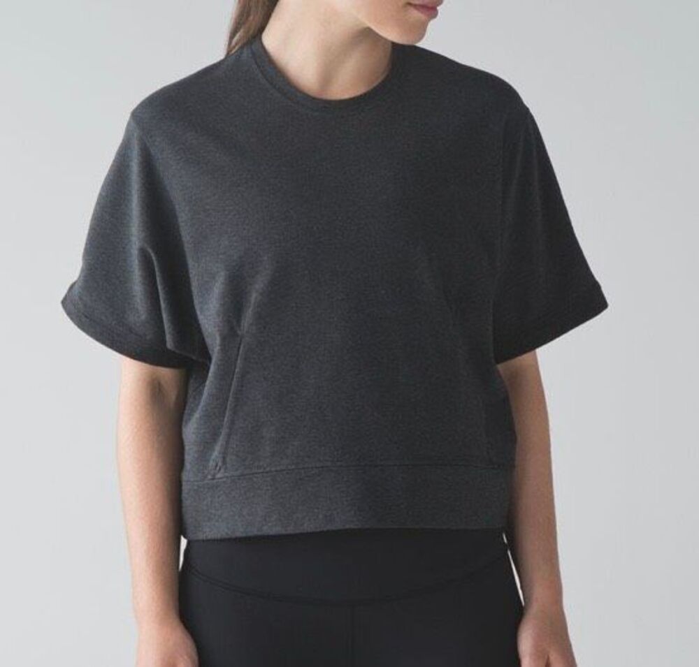 Lululemon Blissed Out gray black Short Sleeve Sweatshirt Top sz 4